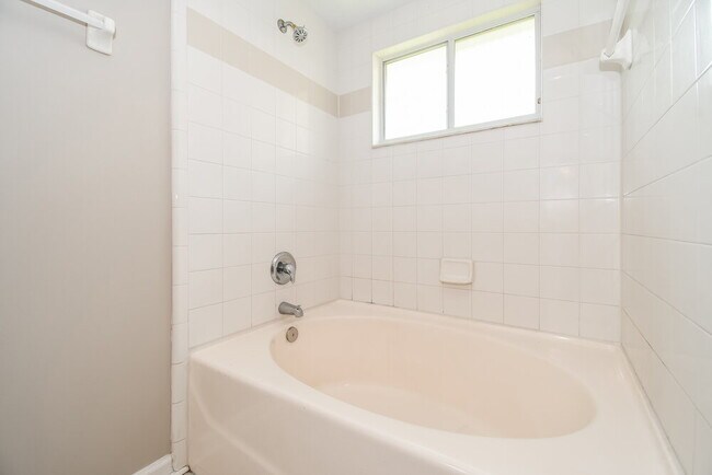 Building Photo - 1223 Summer Springs Drive