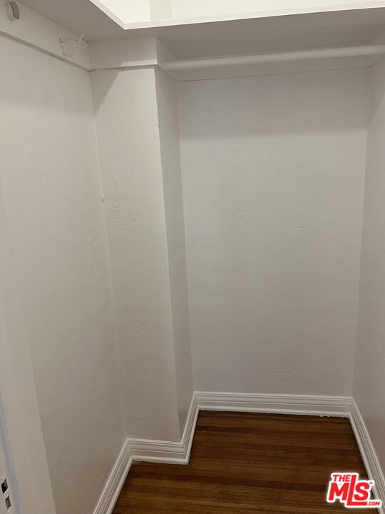 Building Photo - 1045 S Crescent Heights Blvd