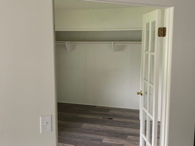 Building Photo - Great single Level home!