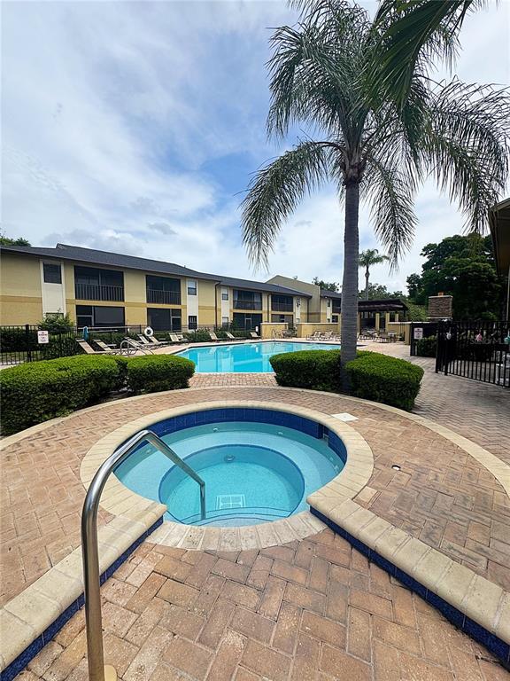 Building Photo - 12261 Sailwinds Dr