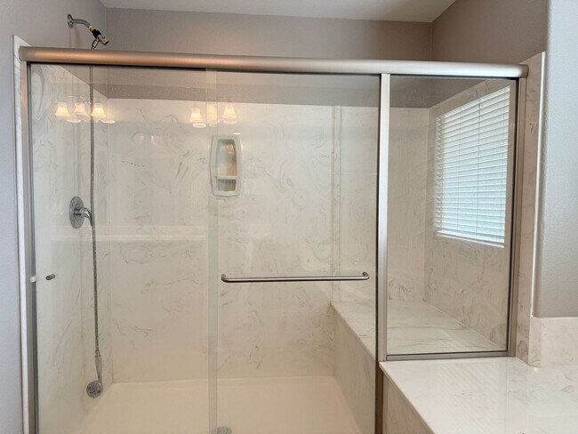 Building Photo - Beautiful home located in Summerlin North