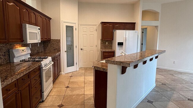 Building Photo - 1635 Murrieta Ct