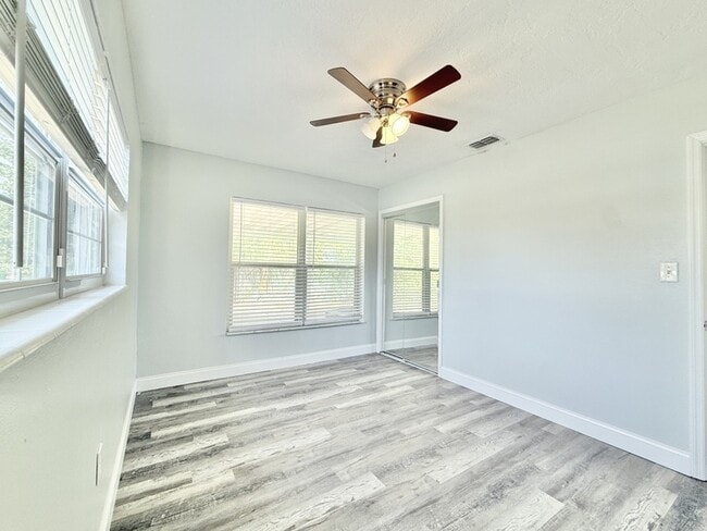 Building Photo - 9401 88th Way N