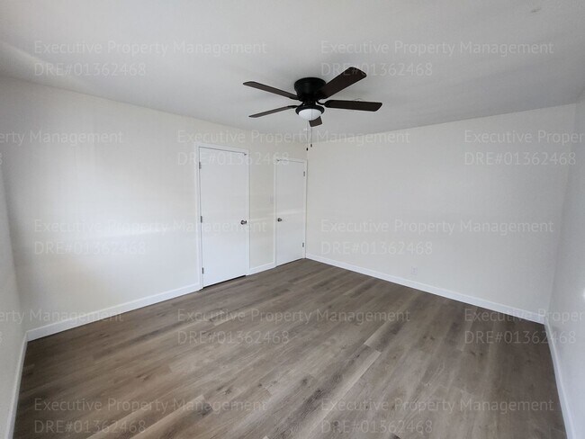 Building Photo - 3 bedroom 1 bathroom near Oswell St/ Virginia Ave