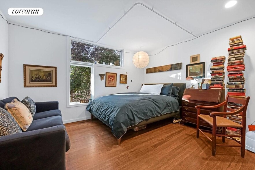 Building Photo - 22 Whitney Rd