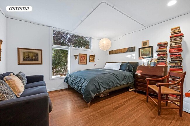 Building Photo - 22 Whitney Rd