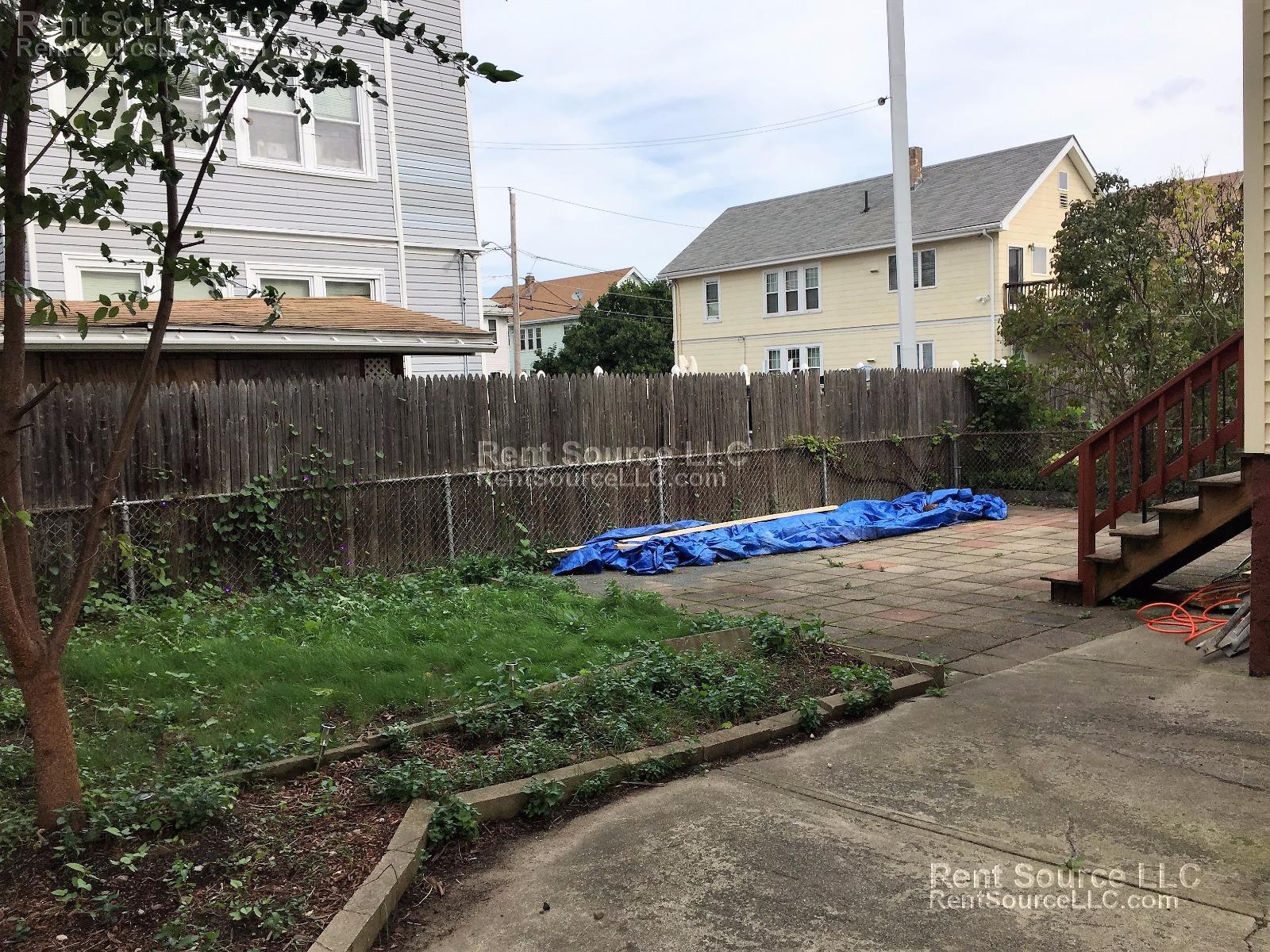 Building Photo - 24 Willard Ave