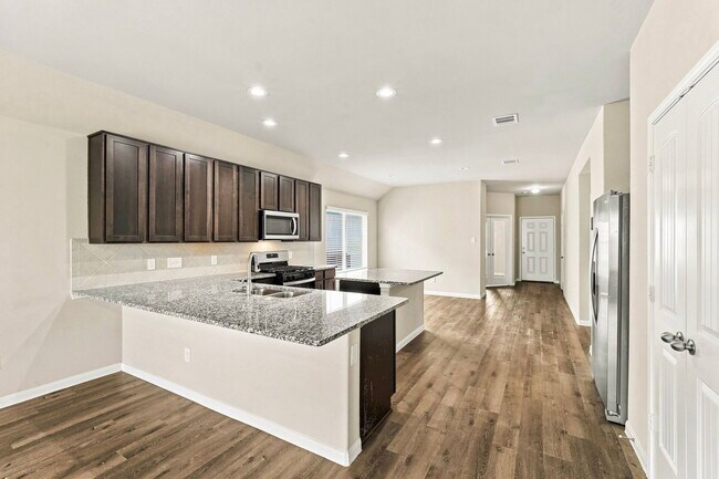 Building Photo - 5323 Brooklyn Rose Dr