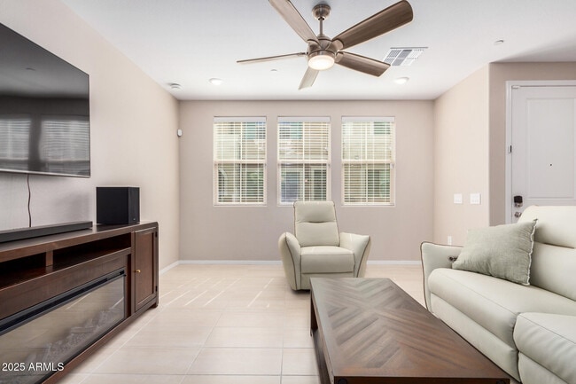 Building Photo - 2631 S Sulley Dr