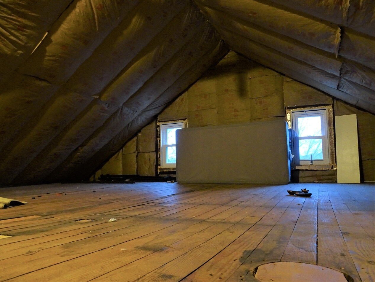 Building Photo - 6 N Peartown Rd