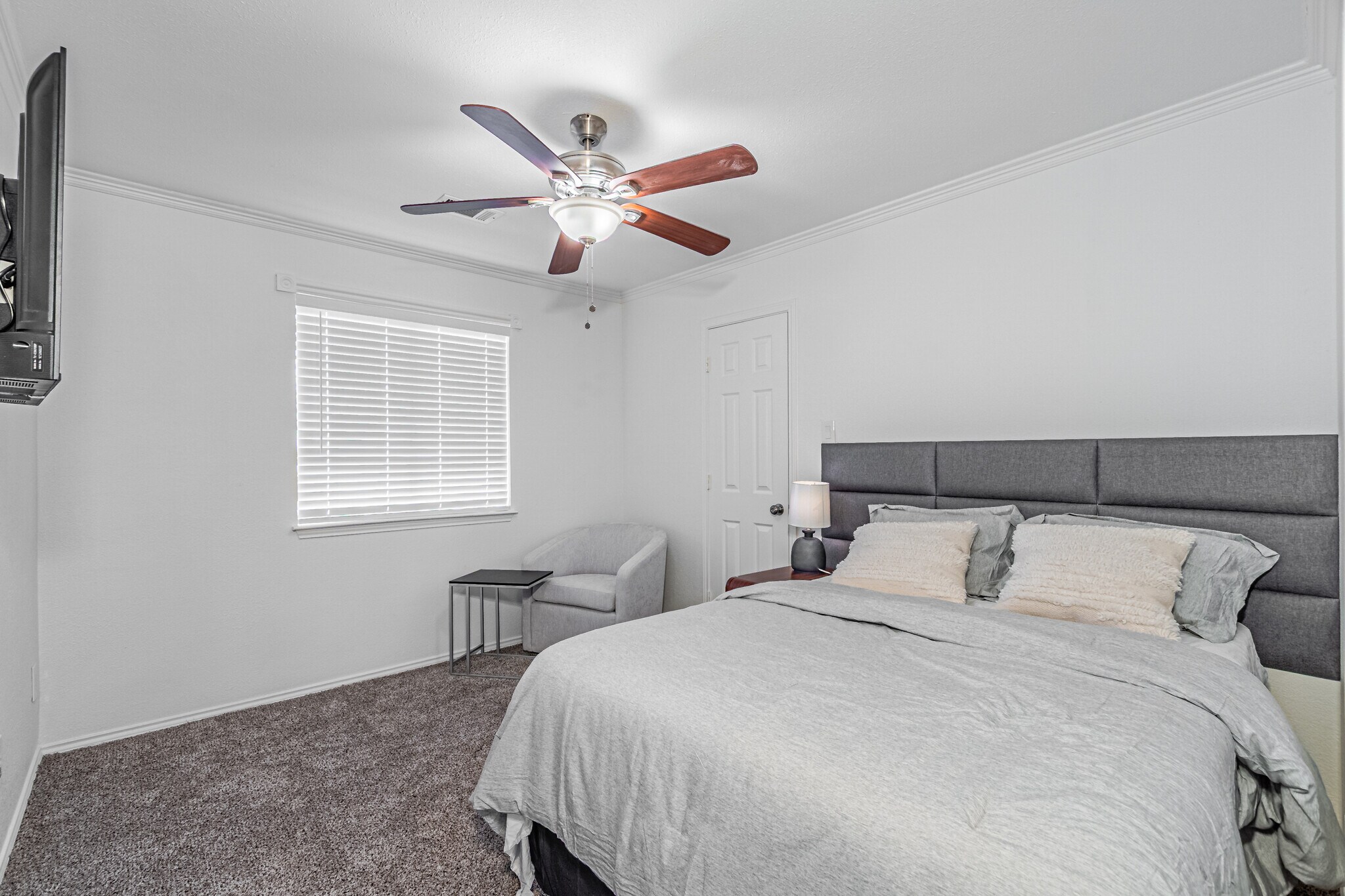 Building Photo - 841 Snapdragon Ln