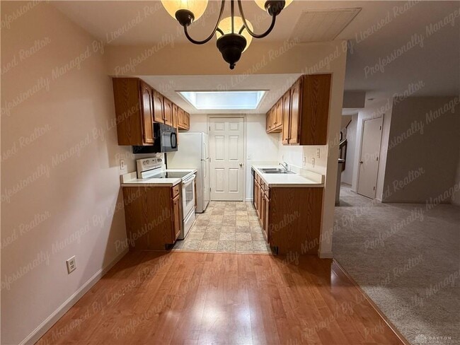 Building Photo - 9765 Centerville Creek Ln