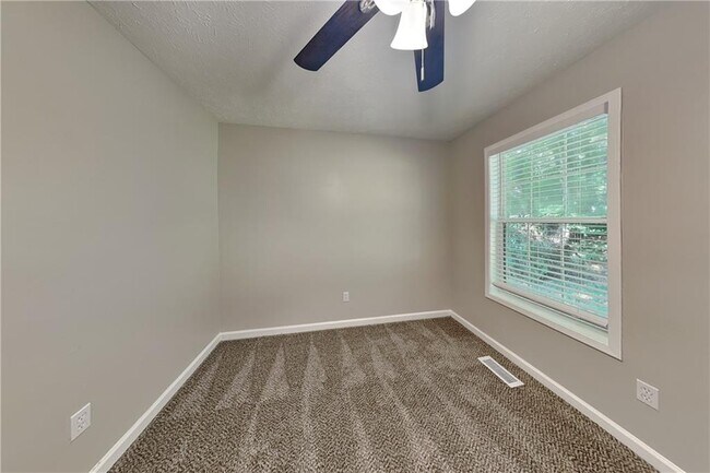 Building Photo - 7796 Mountain Creek Way