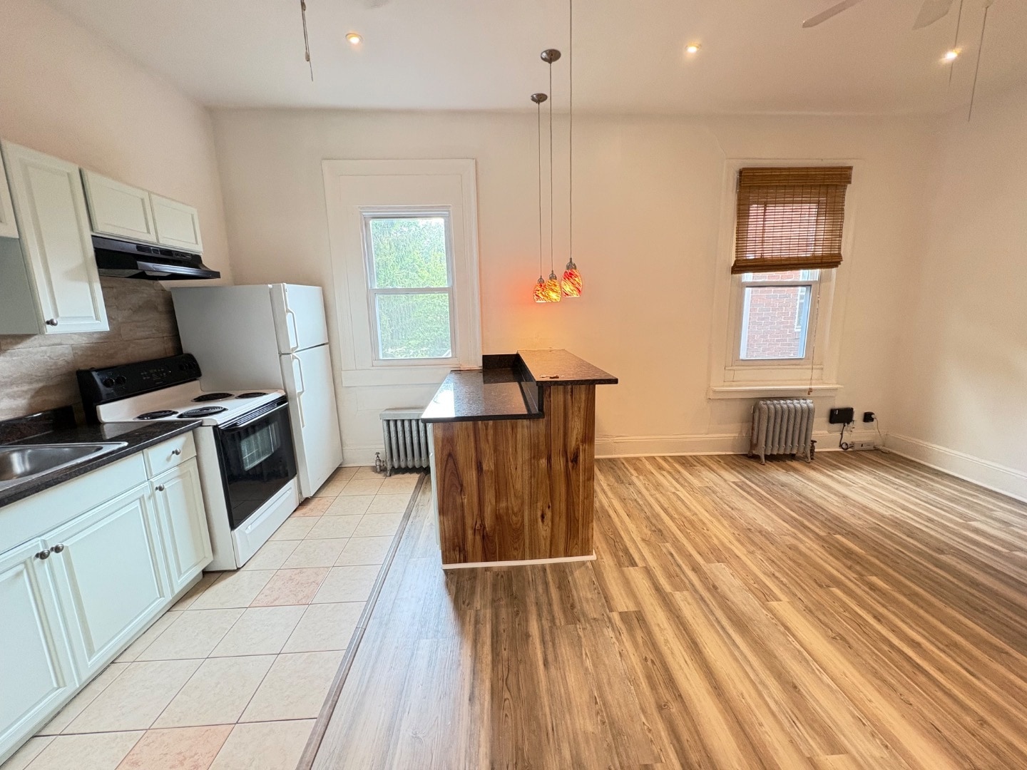 Building Photo - 5809 Hobart St