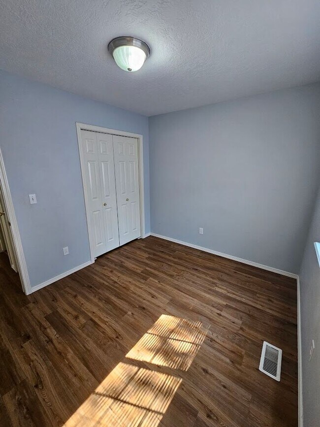 Building Photo - Single level 4 bedroom 2 bath Boise home.