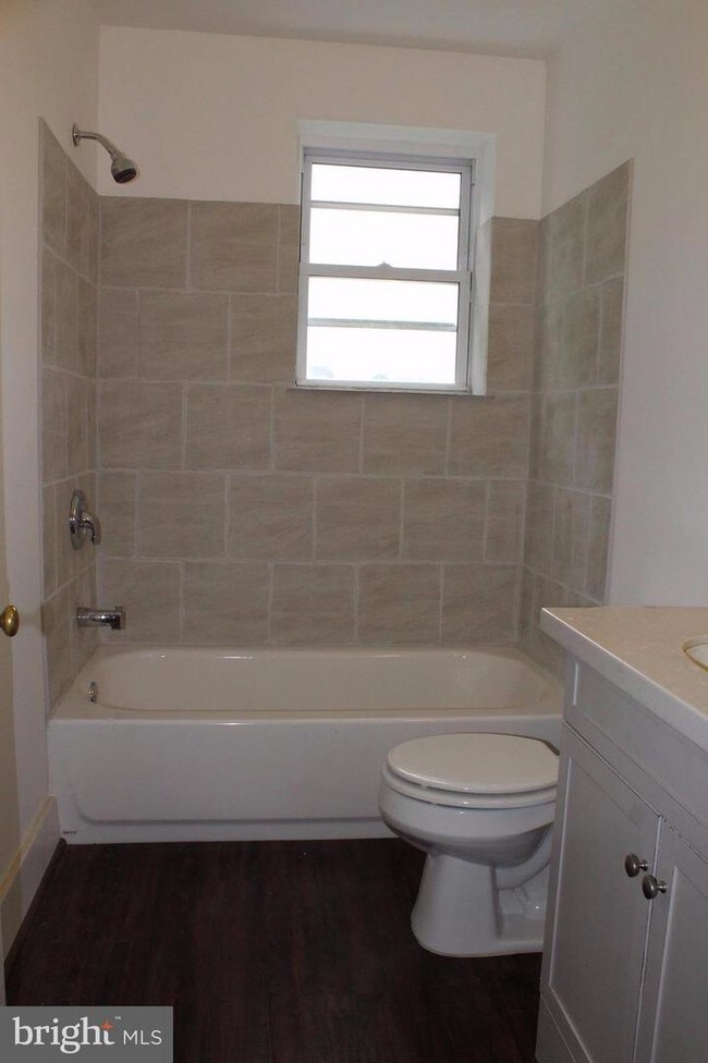 Building Photo - 2120 Lafayette Blvd