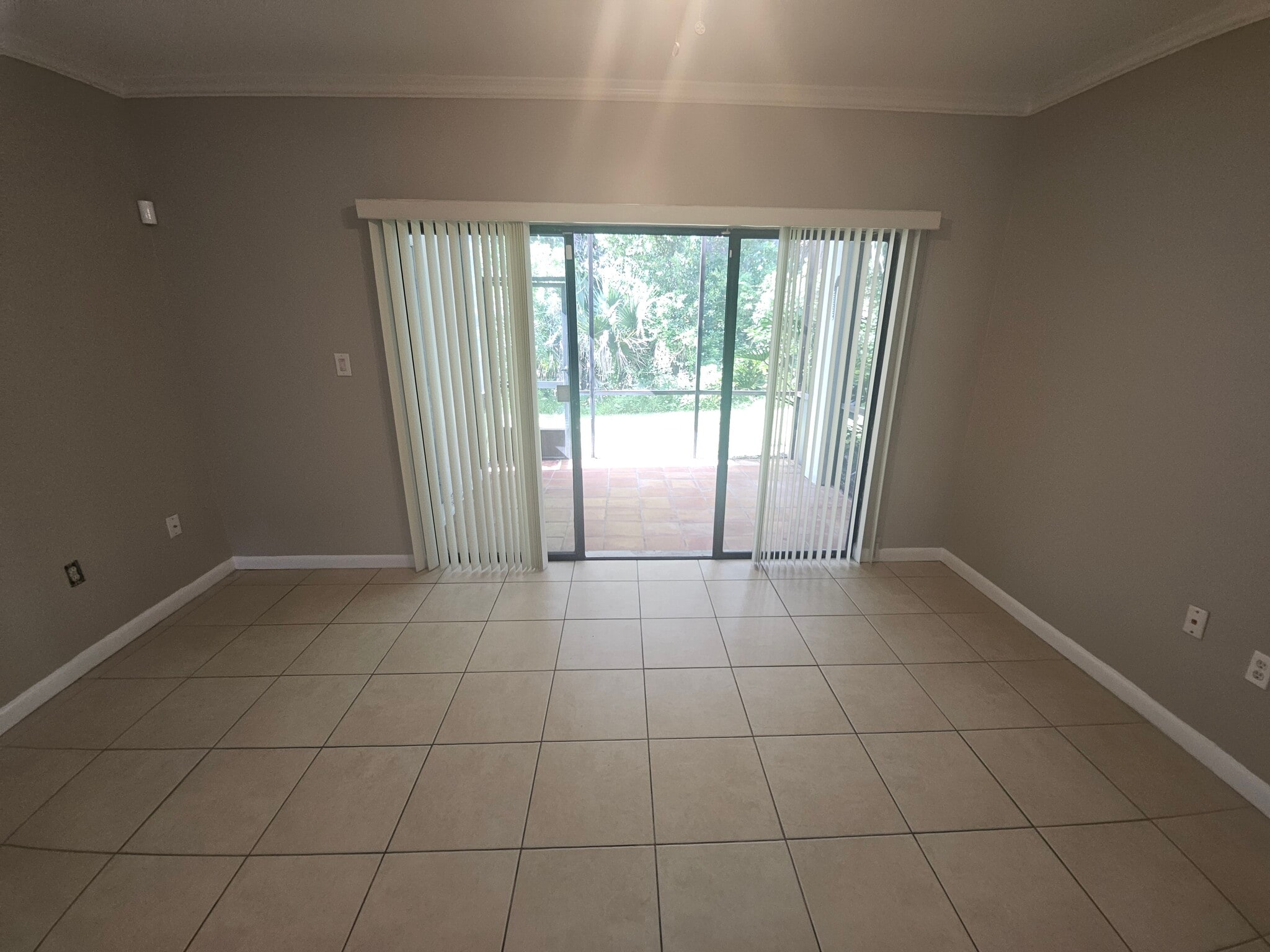 Building Photo - 4702 Capri Pl