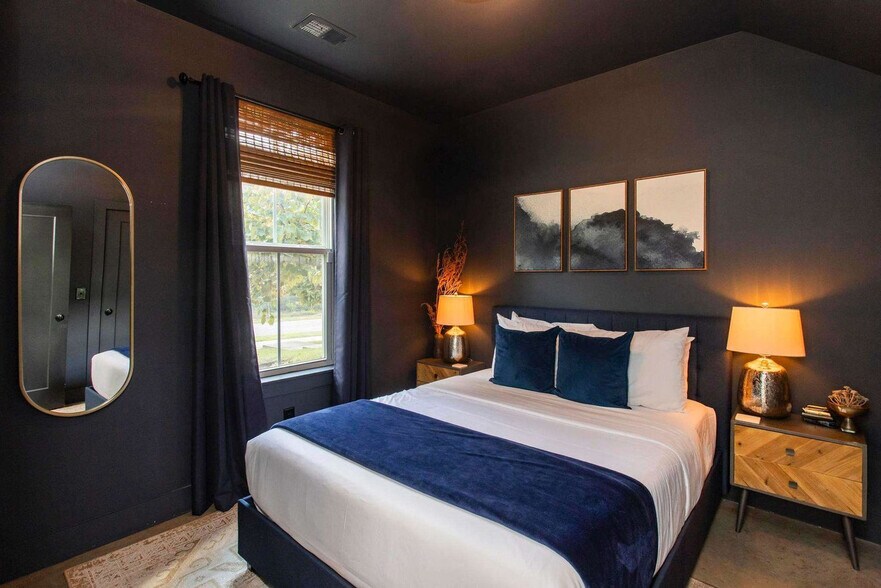 Building Photo - 4908I Delaware Ave