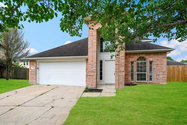 Building Photo - 18401 Sunrise Oaks Ct