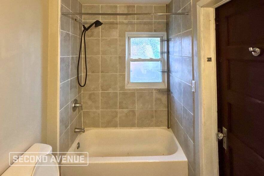 Building Photo - 154 W Lebanon St