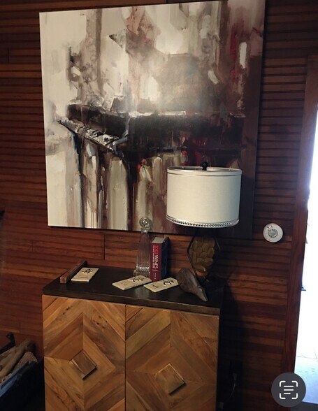 Living room - 20986 US-6