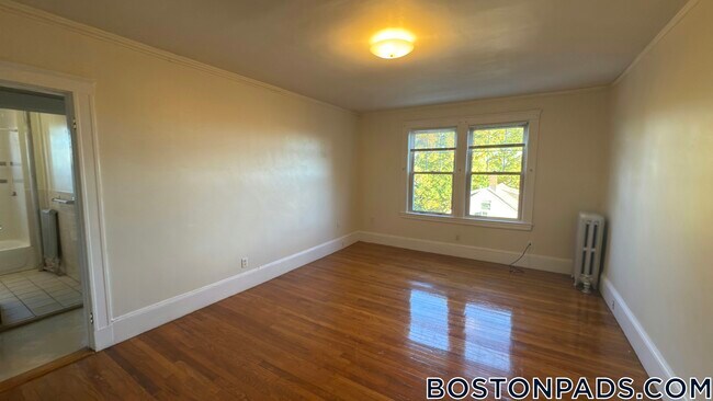 Building Photo - 155 Summer St