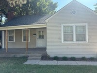 Building Photo - Beautiful 3 bedroom single family home
