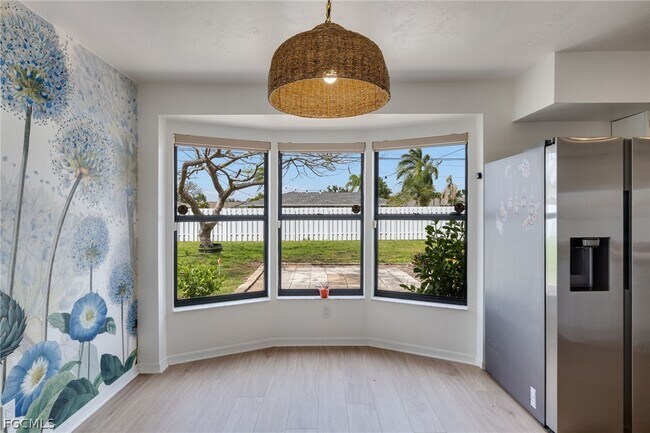 Building Photo - 3414 SE 2nd Pl