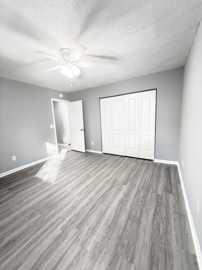 Building Photo - 506 Idlewood Cir