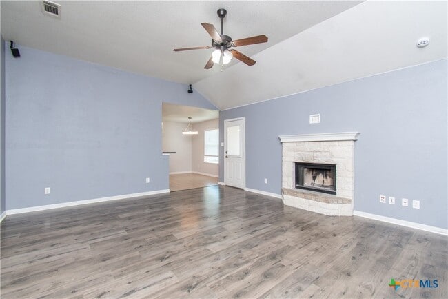 Building Photo - 1108 Copper Creek Dr