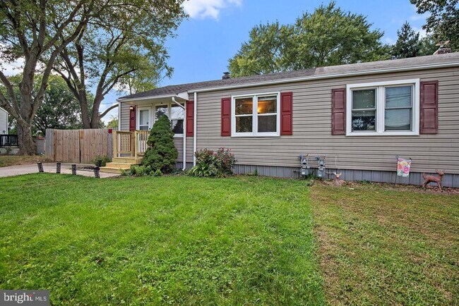 Building Photo - 43 Defense Dr