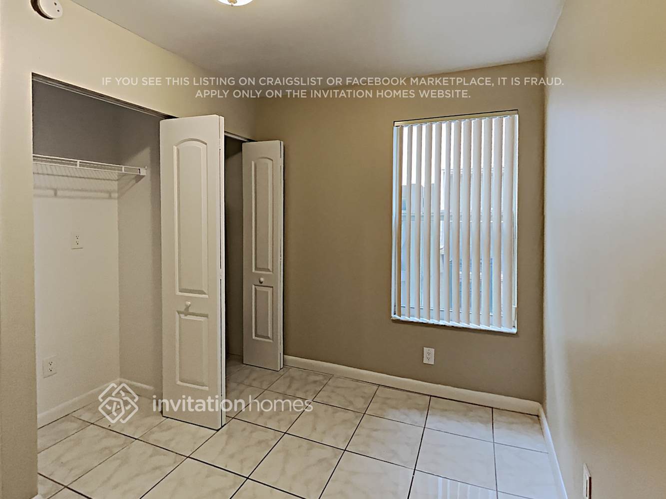 Building Photo - 7215 SW 42nd Ct