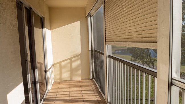 Building Photo - 400 SW 134th Way