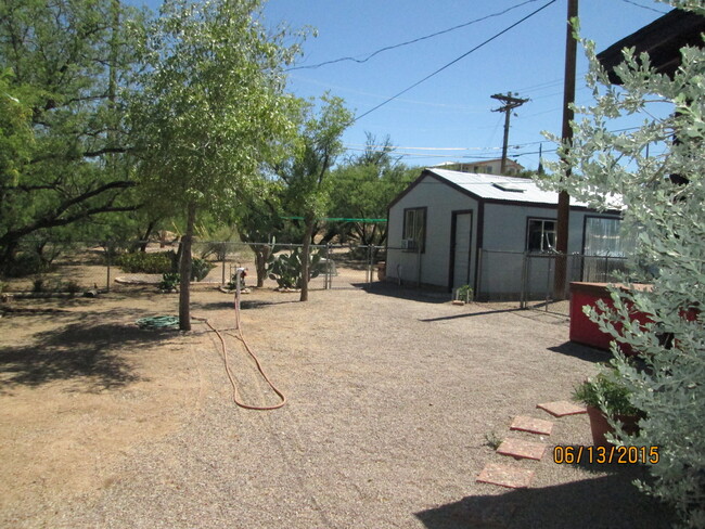 Building Photo - 1940's updated bungalow.