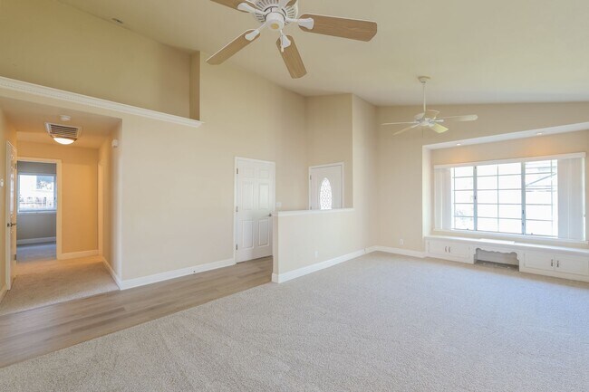 Building Photo - PURE Property Management Presents: Well-maintained 3-bedroom, 2-bath home in Cloverdale!