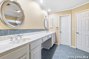 Building Photo - 8411 Aristotle