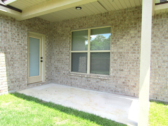 Building Photo - Modern 3-Bedroom Home in Beulah’s Crimson ...