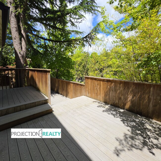 Building Photo - 15239 NW Moresby Ct