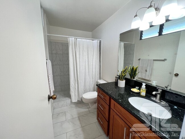 Building Photo - 2 Bedrooms | 2 Bathroom | 1 Parking in Makiki