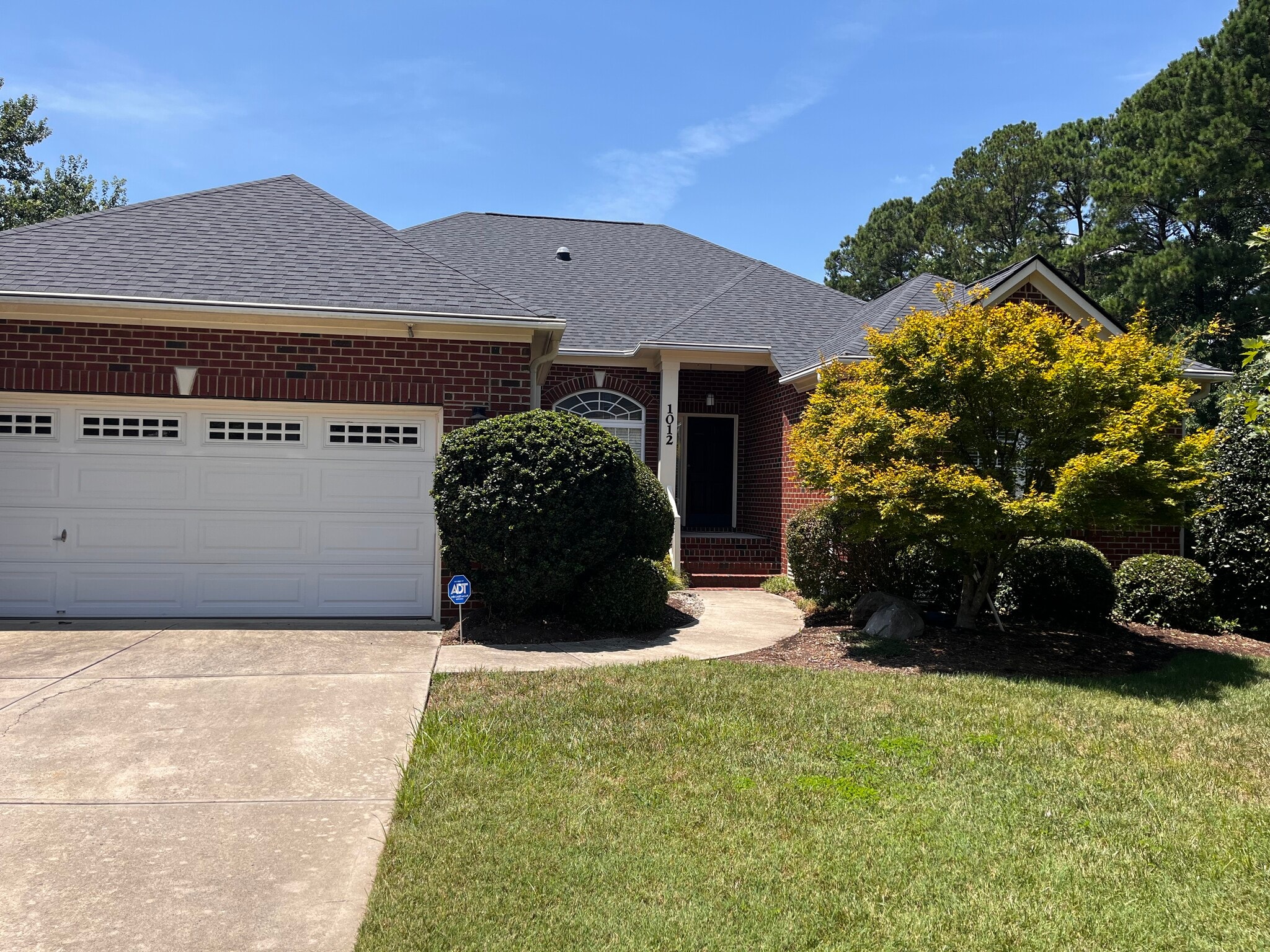 Building Photo - 1012 Bellenden Dr