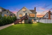 Building Photo - 308 Bedell St