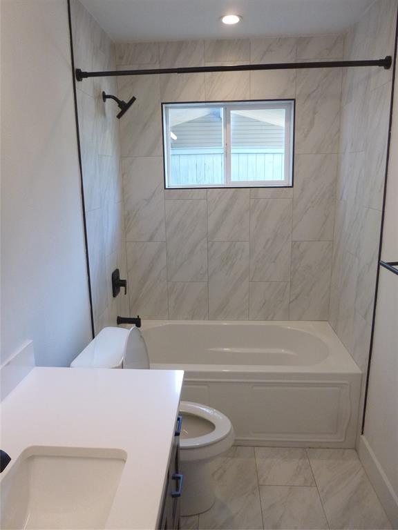 Building Photo - 7503 Eastcrest Dr