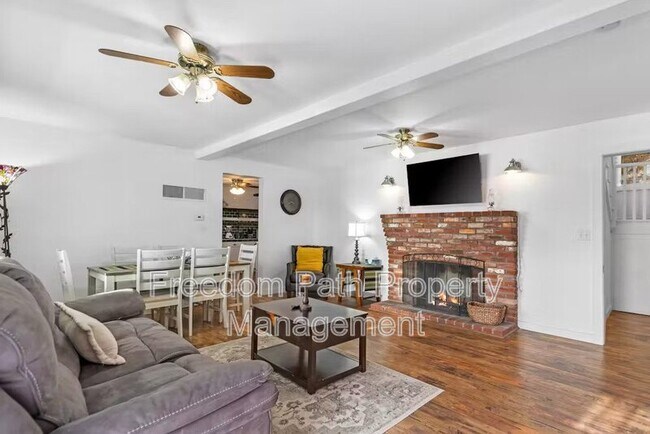 Building Photo - 43843 Idaho 200