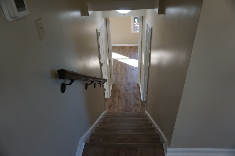 Building Photo - 641 Glenwood Dr