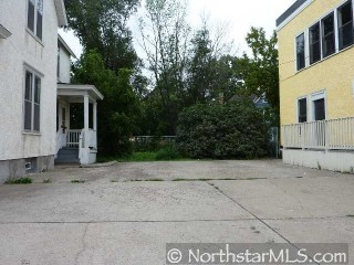 Building Photo - 2801 Bloomington Ave