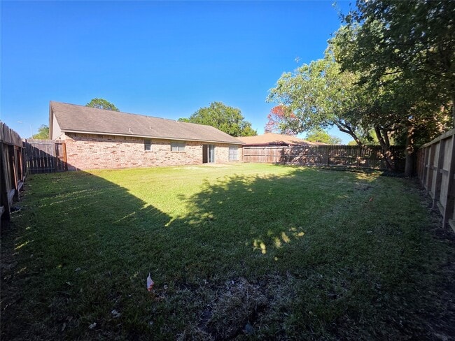 Building Photo - 17602 Heritage Bay Dr