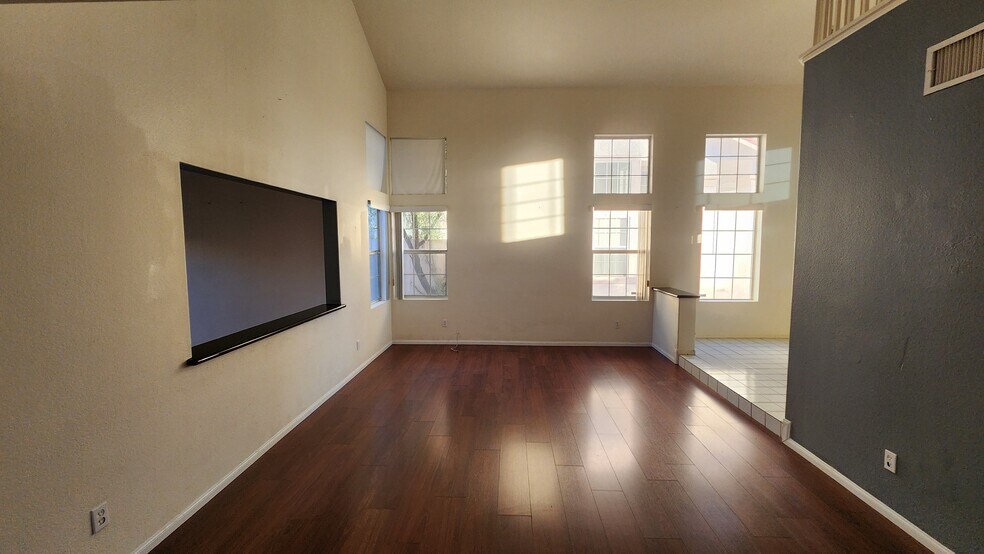 Building Photo - 332 Cavalla St