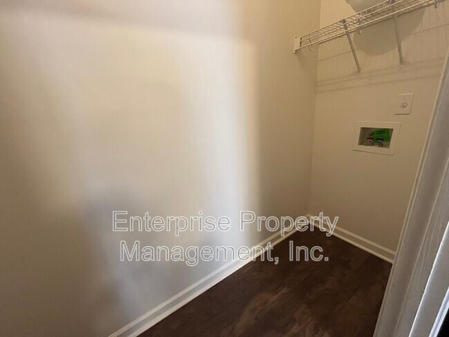 Building Photo - 10174 Sorrento Pl