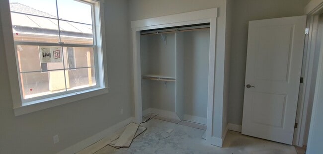 Building Photo - Brand New Build!