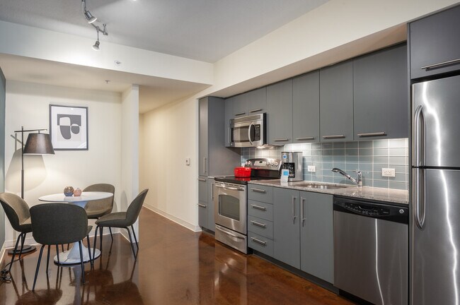 Building Photo - 1100 First St SE